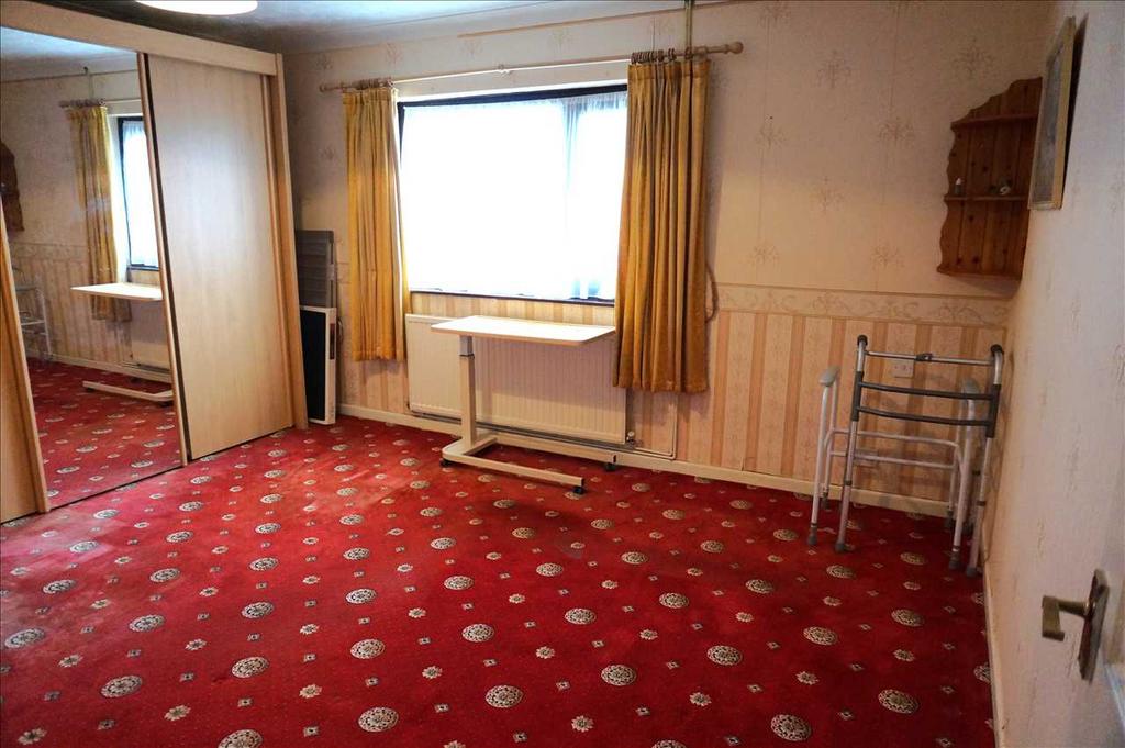 Back bedroom 1