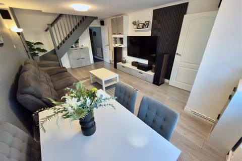 2 bedroom terraced house for sale, Finch Gardens, North Bersted