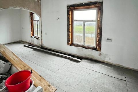 3 bedroom detached house for sale, Leeds Road, Batley WF17