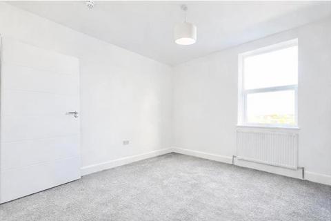 2 bedroom flat to rent, Cricklewood Broadway, Cricklewood, NW2