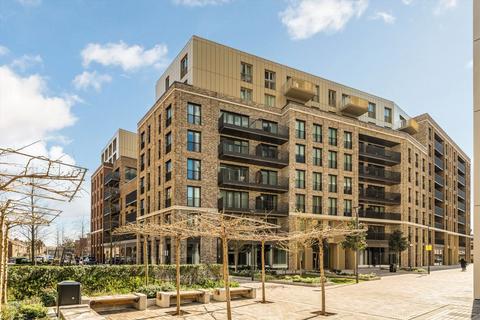 undefined, Cendal Crescent, London E1