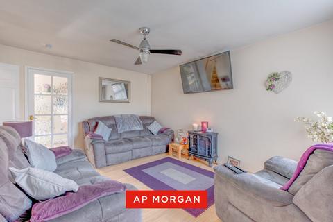 undefined, Edgmond Close, Winyates West, Redditch, B98