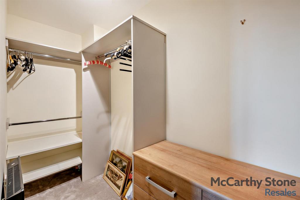 8677737-interior17-800.jpg