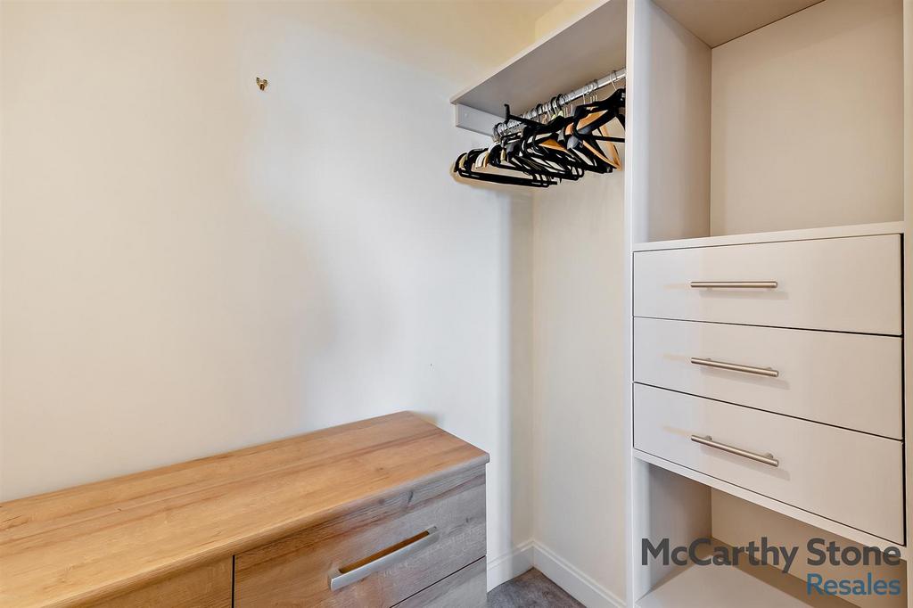 8677737-interior18-800.jpg