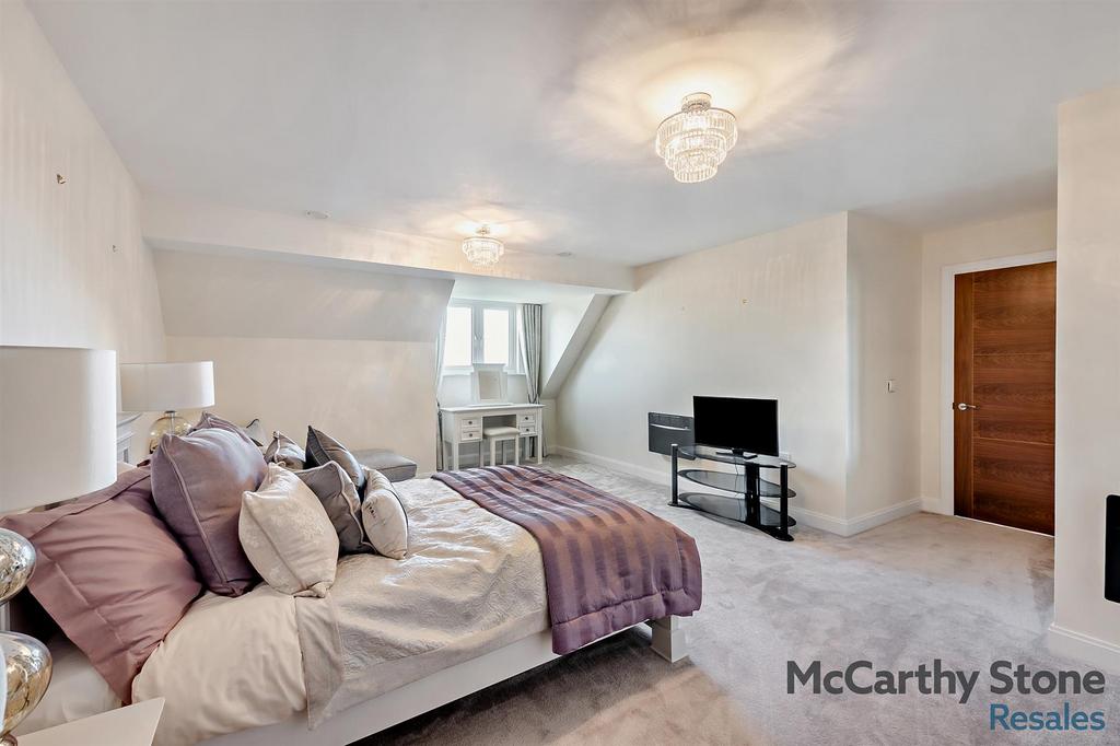 8677737-interior04-800.jpg