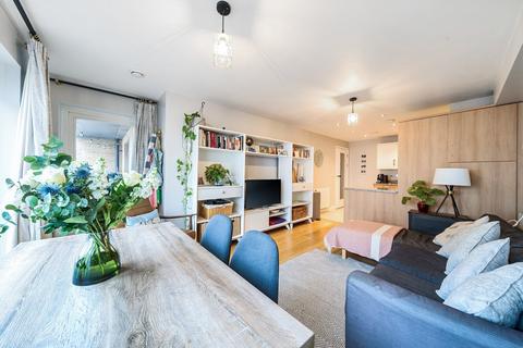 2 bedroom flat for sale, Chatfield Road, Battersea, London, SW11