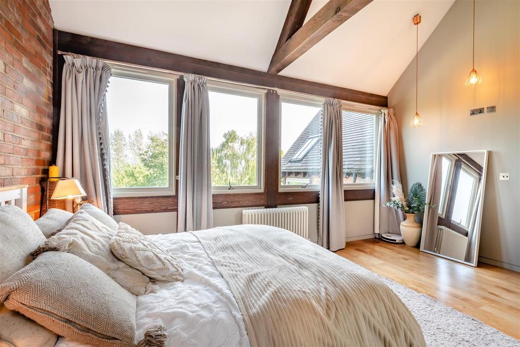 8652520-interior01.jpg