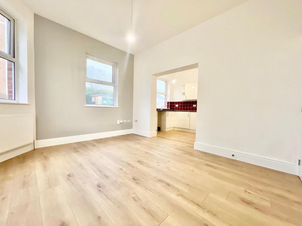 Flat 1 brook hill 4.jpg
