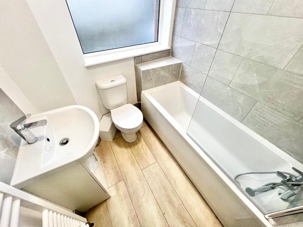 Flat 1 brook hill.jpg