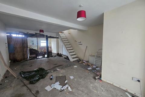 3 bedroom terraced house for sale, 31 Park Crescent, Bargoed, Mid Glamorgan, CF81 8PN