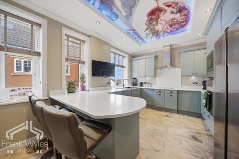 3 bedroom flat for sale, Flat 4, Joflor Mount, 54 North Promenade, Lytham St. Annes, Lancashire