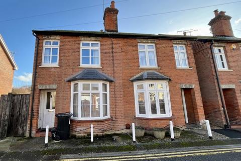 2 bedroom semi-detached house for sale, Havelock Road, Wokingham, Berkshire