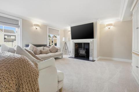 5 bedroom detached house for sale, Penn Close, Orsett RM16