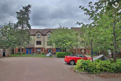 1 bedroom flat to rent, Portland Place, Frome BA11