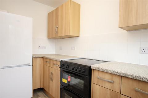 1 bedroom flat to rent, Portland Place, Frome BA11