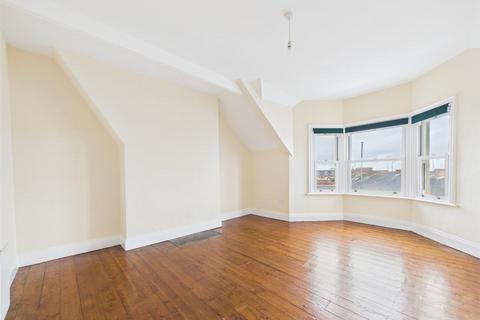 3 bedroom apartment for sale, John Street, Cullercoats