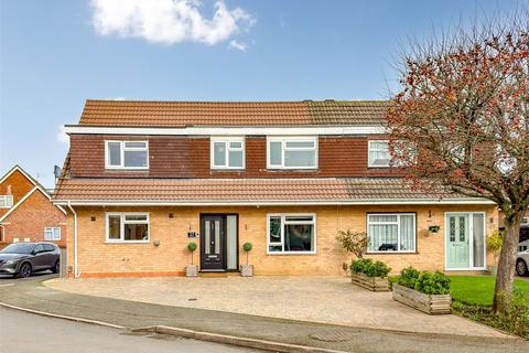 undefined, Chesterton Avenue, Harpenden, Hertfordshire, AL5