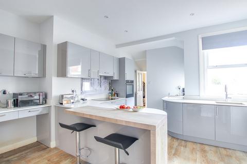 5 bedroom detached house for sale, Highlands Road, Barton on Sea, New Milton, BH25