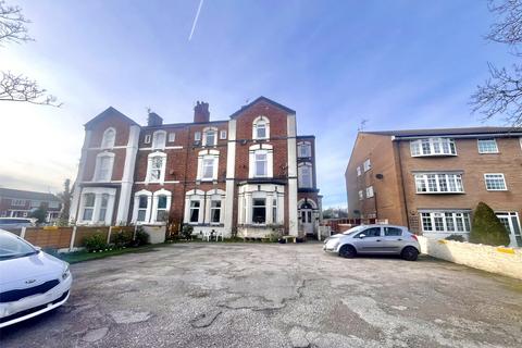2 bedroom apartment for sale - Queens Road, Southport PR9