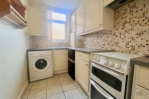 2 bedroom apartment for sale, Queens Road, Southport PR9