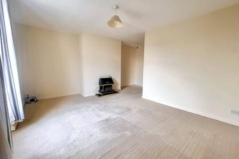 2 bedroom apartment for sale, Queens Road, Southport PR9