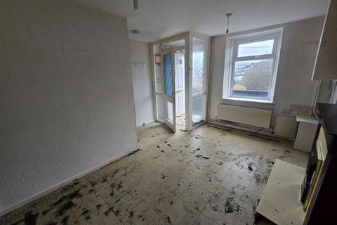 undefined, 18 Hendre Gwilym, Tonypandy, Mid Glamorgan, CF40 1EZ