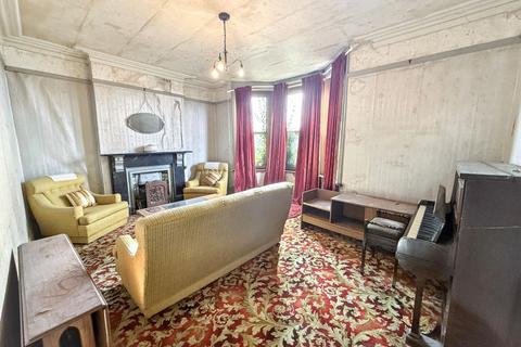 4 bedroom semi-detached house for sale, 33 Gibbs Road, Newport, NP19 8AR