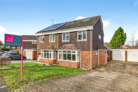 undefined, Staplehurst, Bracknell, Berkshire, RG12