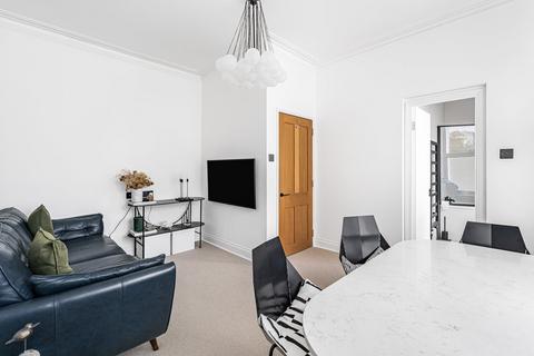 2 bedroom flat for sale, Argyle Road, West Ealing, W13