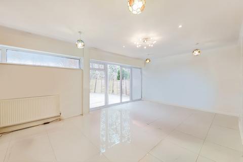 3 bedroom terraced house to rent, Heronsforde, Ealing, London, W13