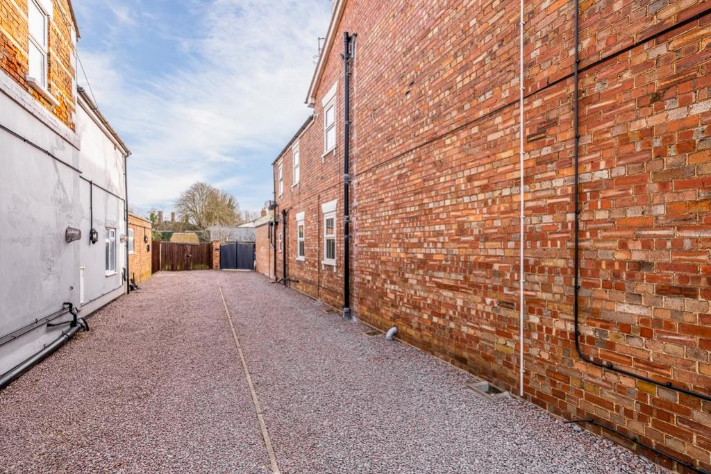9 Spring Gardens (Spalding)-11
