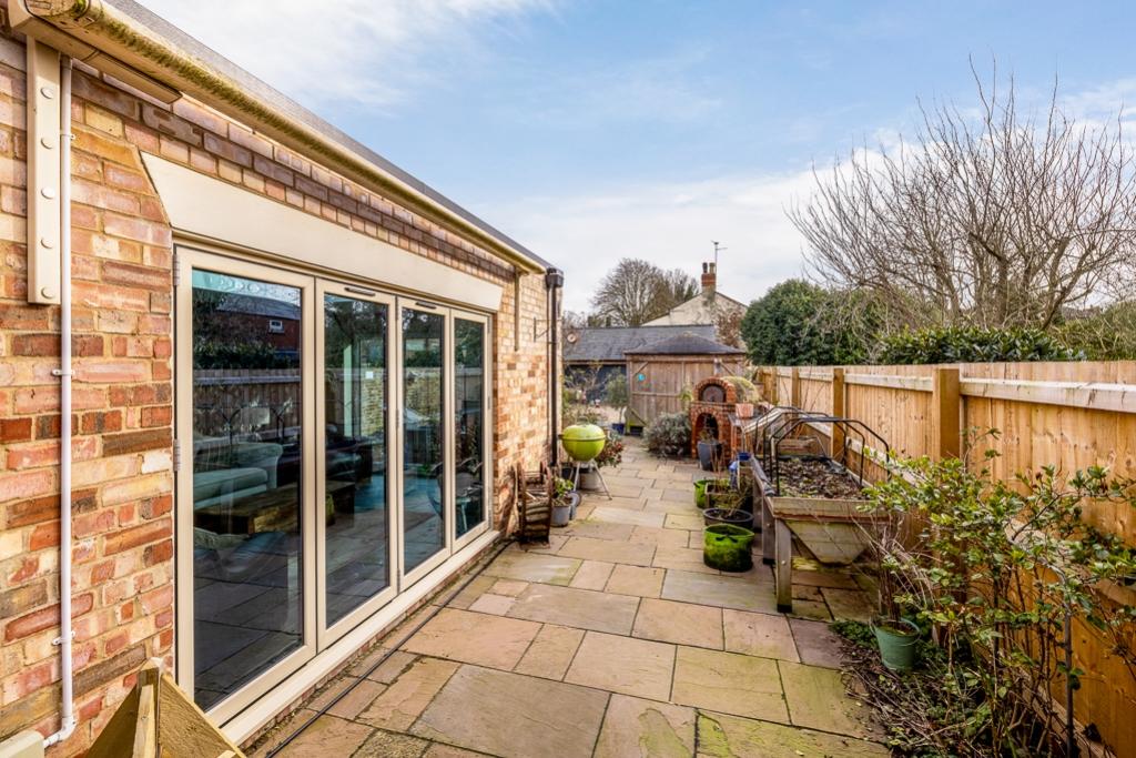 9 Spring Gardens (Spalding)-12