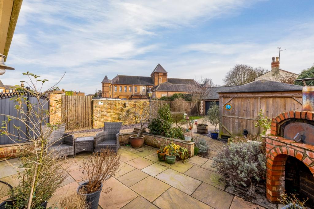 9 Spring Gardens (Spalding)-13