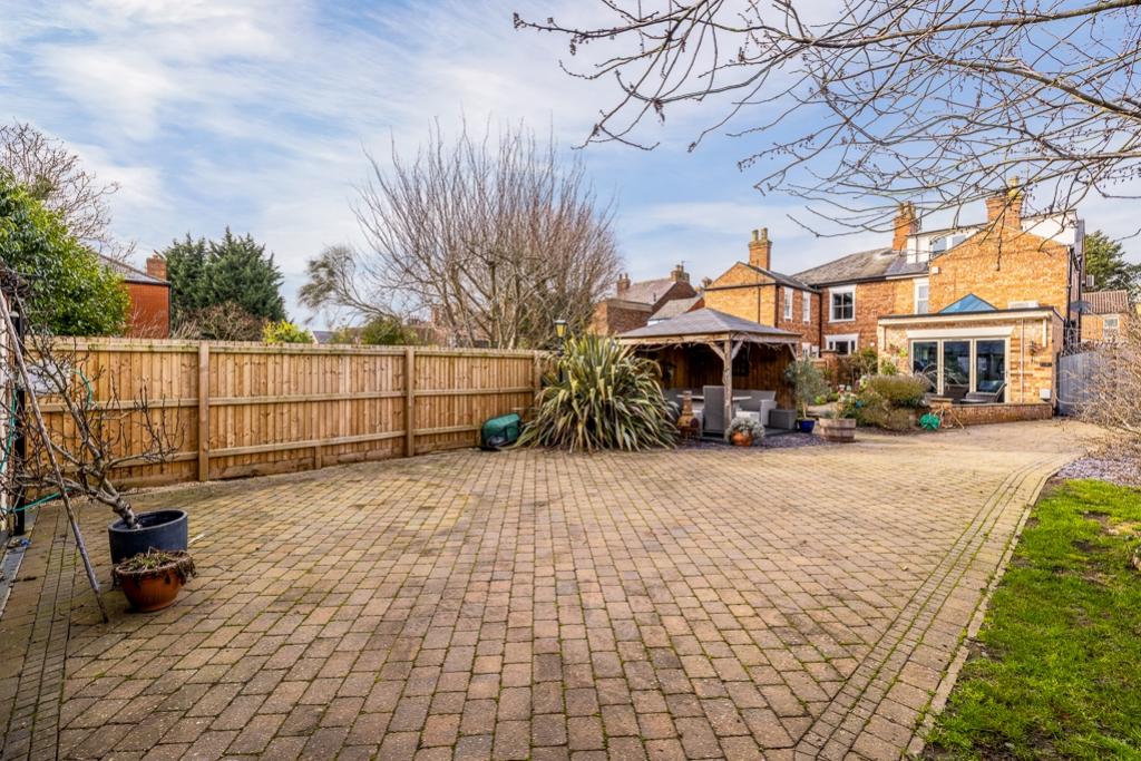 9 Spring Gardens (Spalding)-18