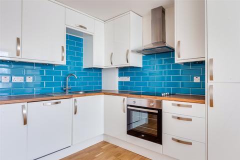 2 bedroom apartment for sale, Bolingbroke Grove, SW11