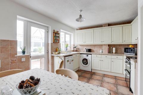 2 bedroom semi-detached house for sale, Beech Avenue, Nottingham NG10
