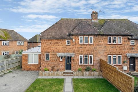 2 bedroom semi-detached house for sale, Meadow Lane, Beaconsfield, HP9