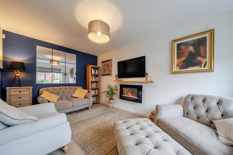 4 bedroom detached house for sale, Challenor Way, Whitchurch.