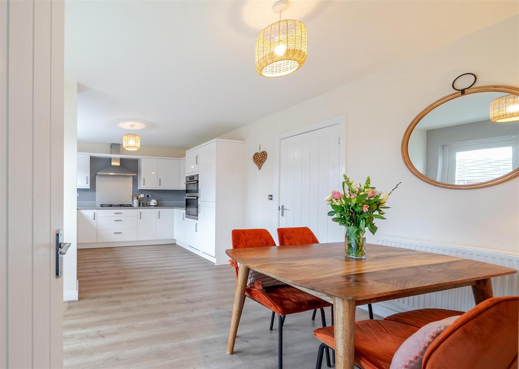 Dining Kitchen.jpg