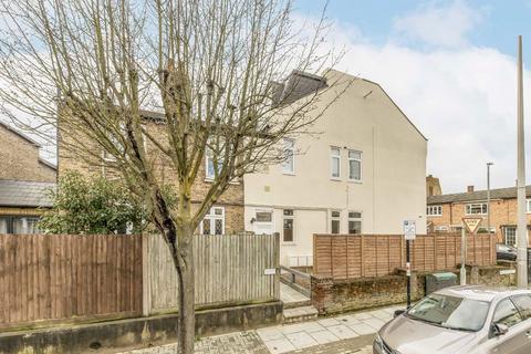 1 bedroom flat to rent, Charlmont Road, London SW17