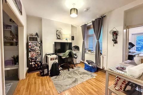 undefined, 3 Lavernock Road, Penarth, South Glamorgan, CF64 3PA