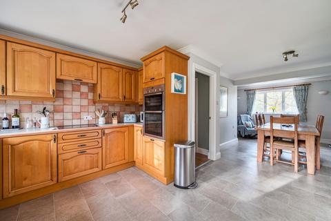 5 bedroom detached house for sale, Chestnut Close, Storrington, RH20