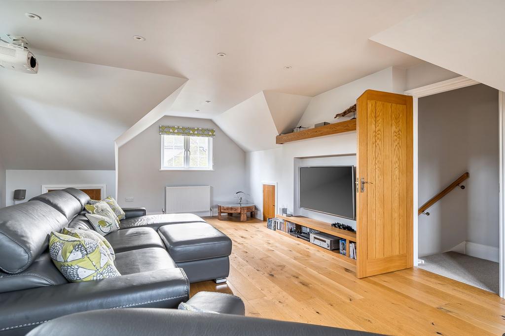 Cinema room / home office or additional bedroom 5