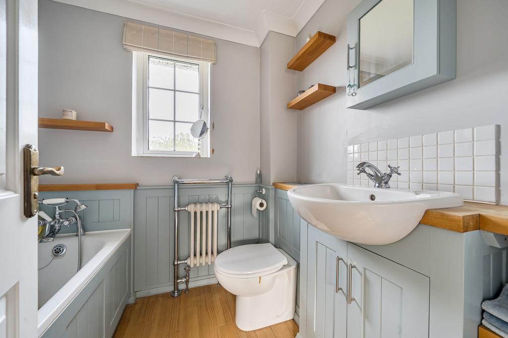 En-Suite Bathroom