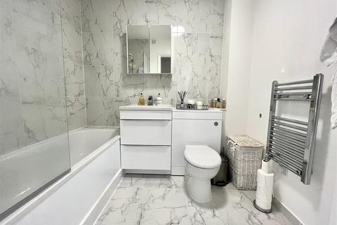 undefined, Hispano Mews, Enfield