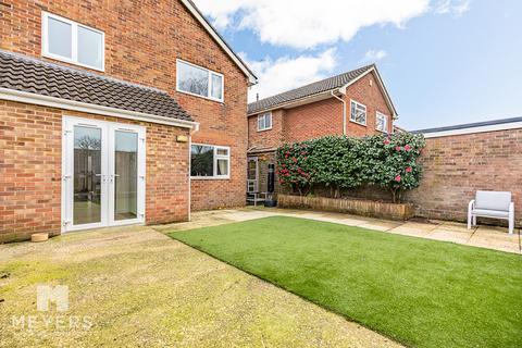 4 bedroom detached house for sale, Bradford Road, Bournemouth, BH9 3PL