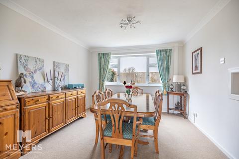 4 bedroom detached house for sale, Bradford Road, Bournemouth, BH9 3PL