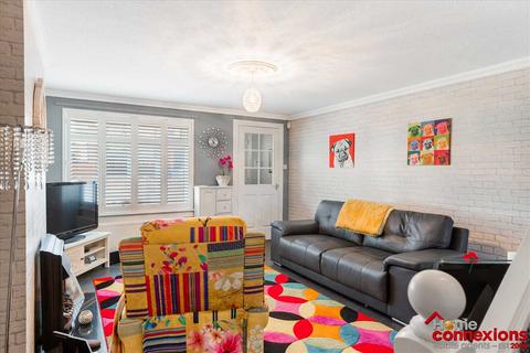 3 bedroom semi-detached house for sale, Dunnottar Crescent, Stewartfield, EAST KILBRIDE