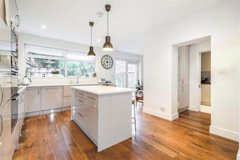 4 bedroom house for sale, Elmfield Avenue, Teddington TW11