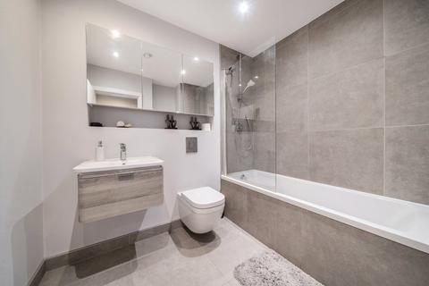 2 bedroom terraced house to rent, Field End Road, Ruislip, HA4